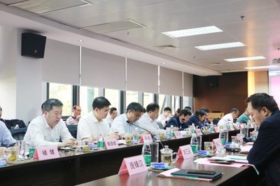 凝聚共識，創(chuàng)新發(fā)展 六省兩市工信廳負(fù)責(zé)人考察徐工漢云，共探重慶信息技術(shù)咨詢服務(wù)新機(jī)遇